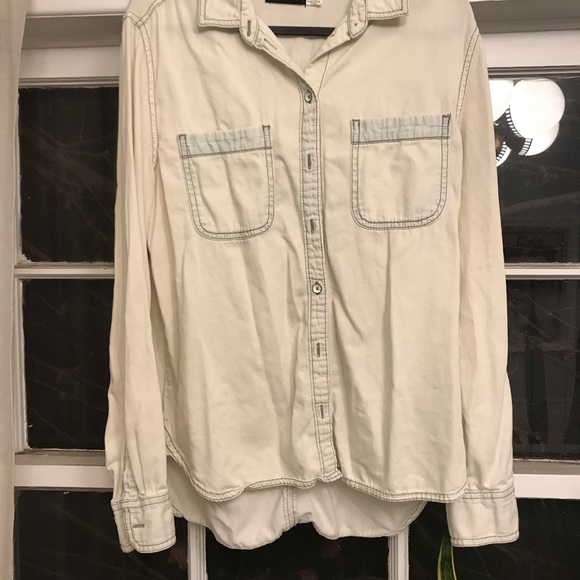 Medium big button up. Faded blu - Picture 2 of 2